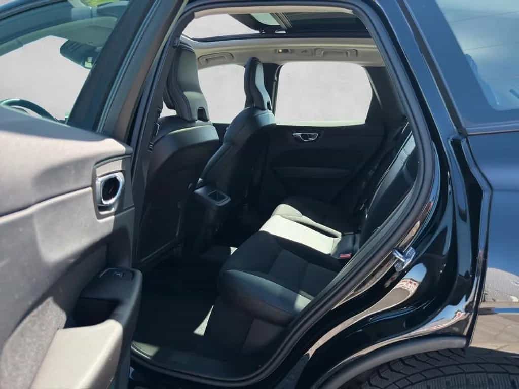 Volvo XC 60 2.0 Momentum 2WD|NAVI|Panorama|1.Hand! 12/2018-photo-10