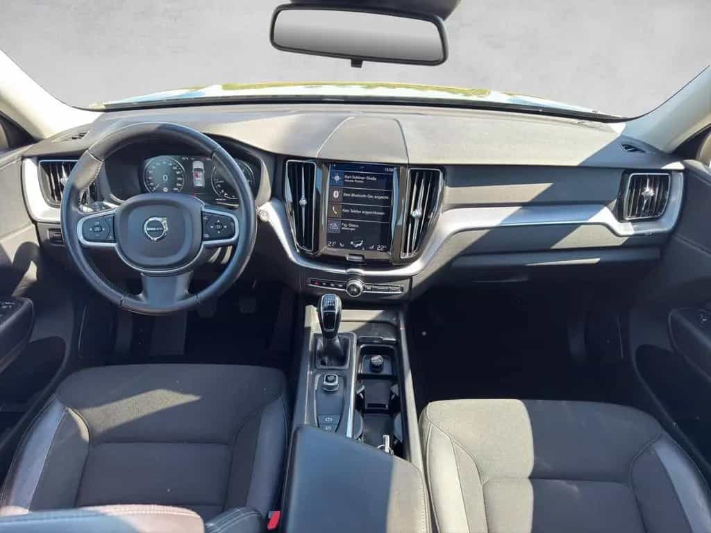 Volvo XC 60 2.0 Momentum 2WD|NAVI|Panorama|1.Hand! 12/2018-photo-11