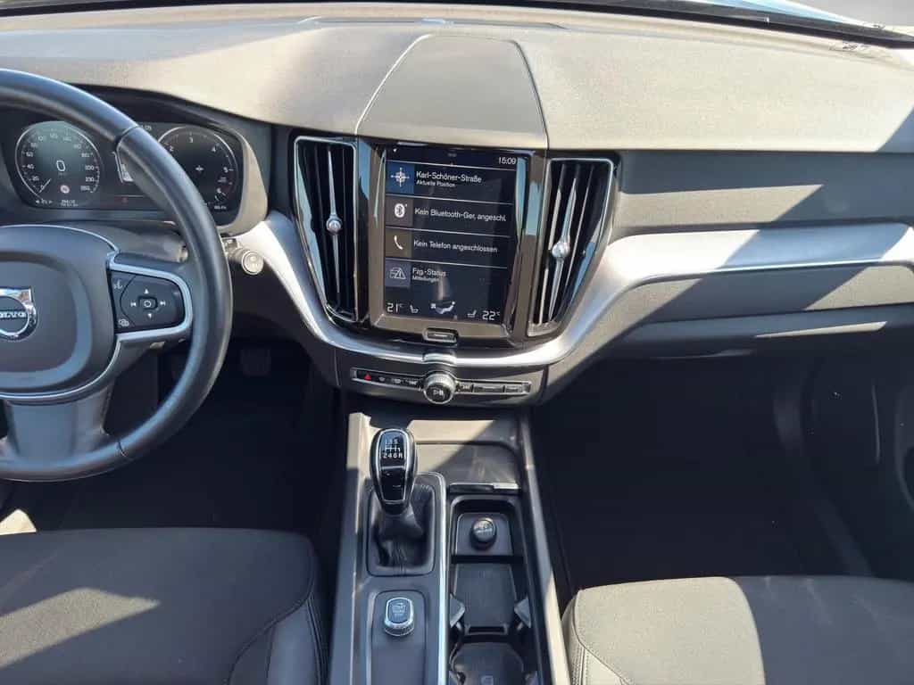 Volvo XC 60 2.0 Momentum 2WD|NAVI|Panorama|1.Hand! 12/2018-photo-12