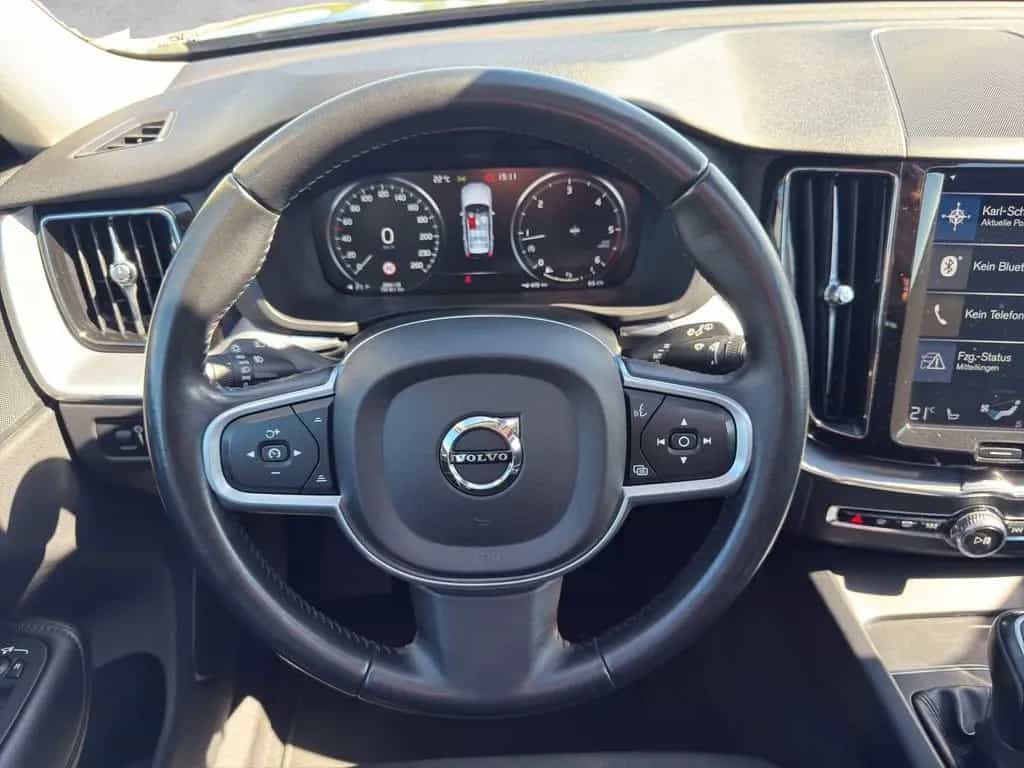 Volvo XC 60 2.0 Momentum 2WD|NAVI|Panorama|1.Hand! 12/2018-photo-13