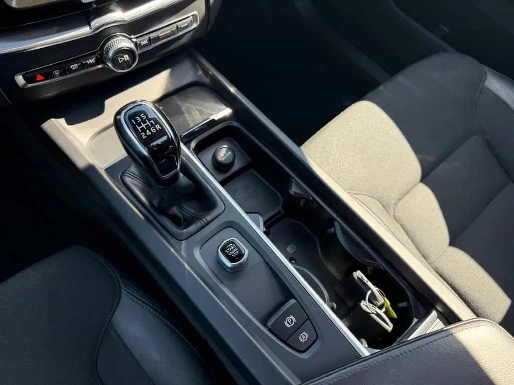 Volvo XC 60 2.0 Momentum 2WD|NAVI|Panorama|1.Hand! 12/2018-photo-14