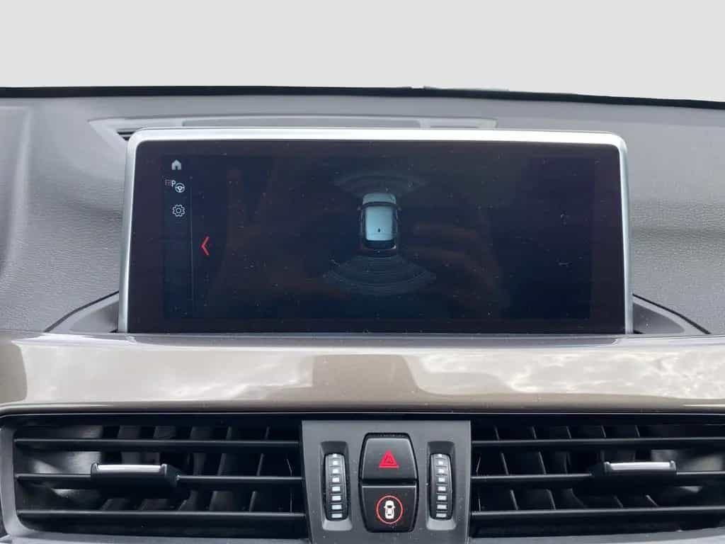 BMW X1 sDrive 18d xLine ParkA./LED/PanoSD/SpurAss/HU 06/2019-photo-17