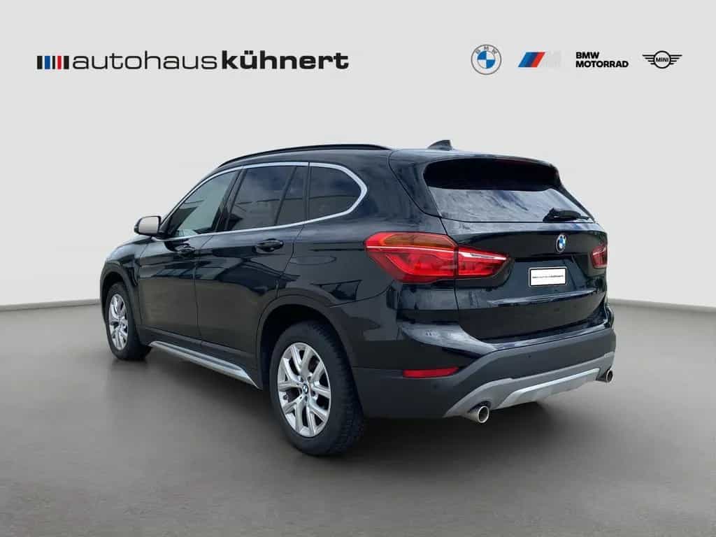 BMW X1 sDrive 18d xLine ParkA./LED/PanoSD/SpurAss/HU 06/2019-photo-3