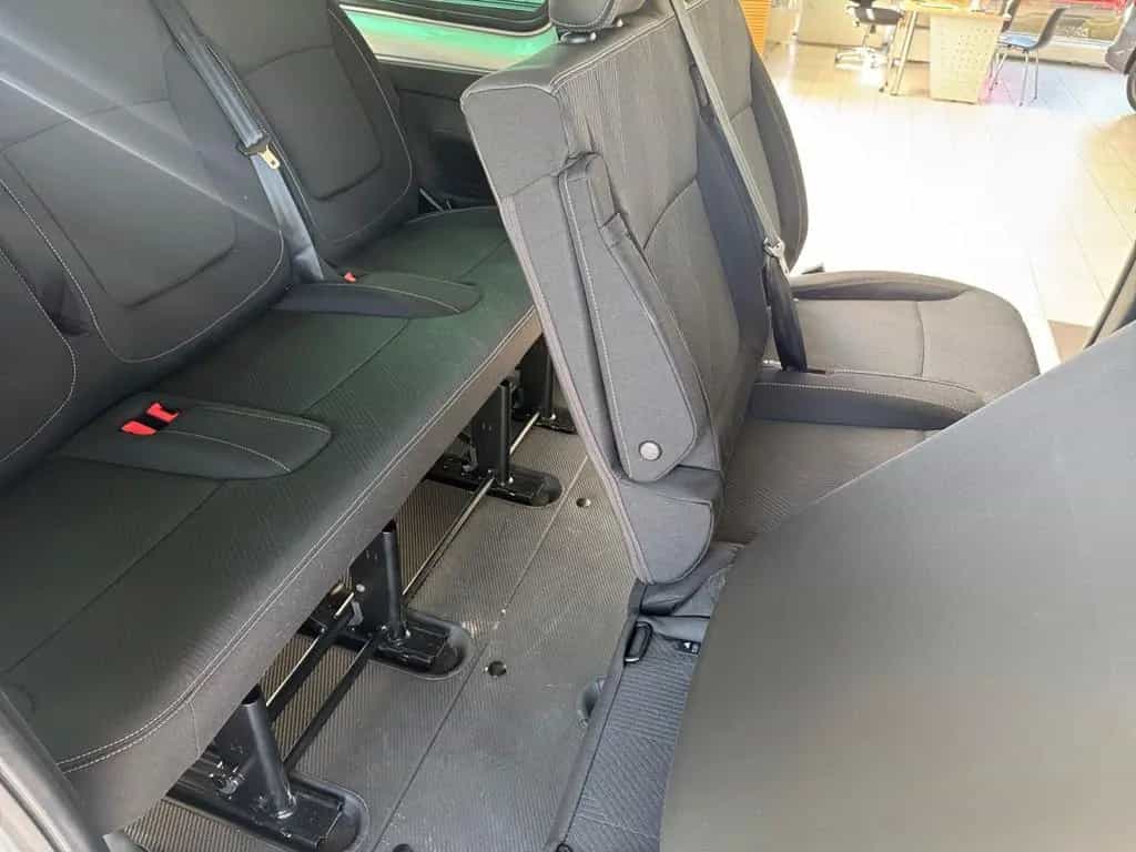 Nissan Primastar 170PS Automatik TEKNA 19"Allwetter AHK 04/2026-photo-13