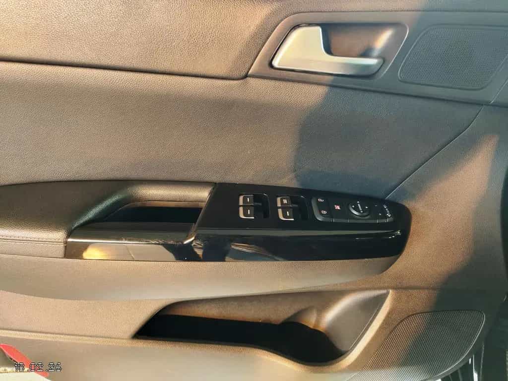 Kia Sportage 1.6 DCT GT-Line 4WD-Pano-AHK-Leder-Shzg 06/2018-photo-19