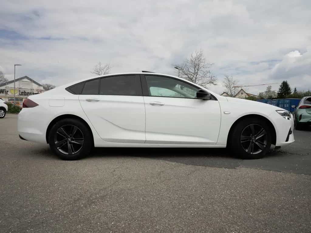 Opel Insignia B Grand Sport*SITZHZG*NAVI*Automatik* 08/2021-photo-3