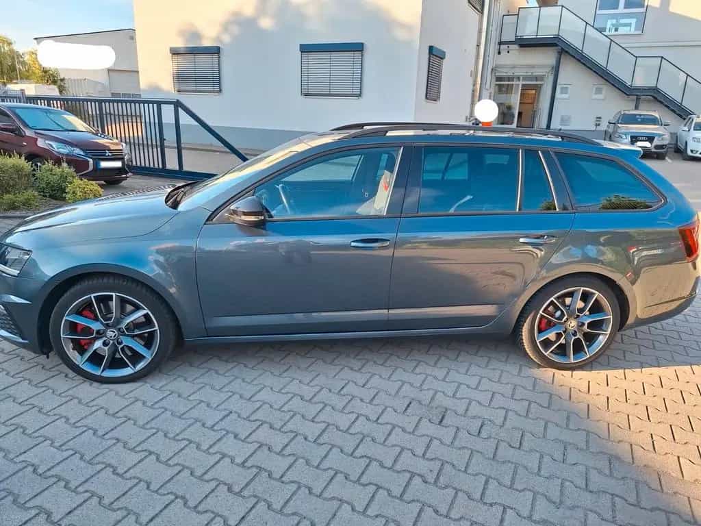 Skoda Octavia RS Combi 245 PS 07/2019-photo-9