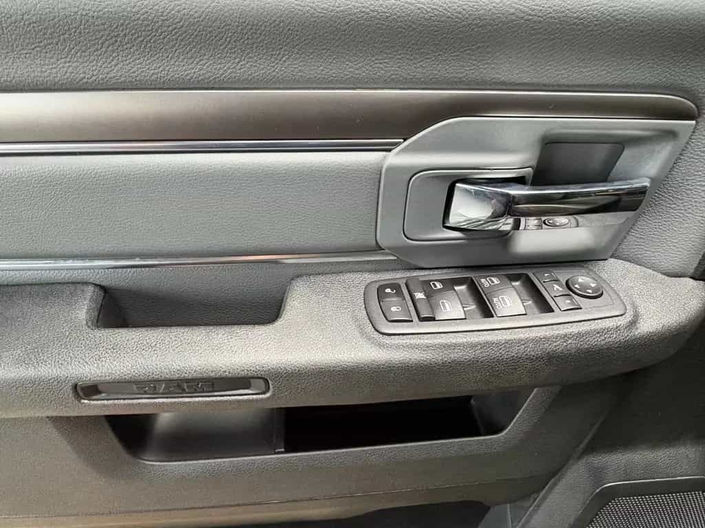 Dodge RAM DEUTSCHE ERSTZULASSUNG/PRINZ/UNFALLFREI 02/2023-photo-17