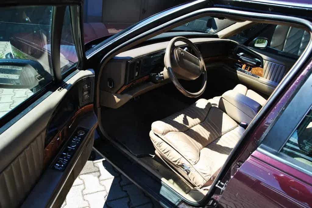 Buick Park Avenue 3.8 V6 C 07/1993-photo-5