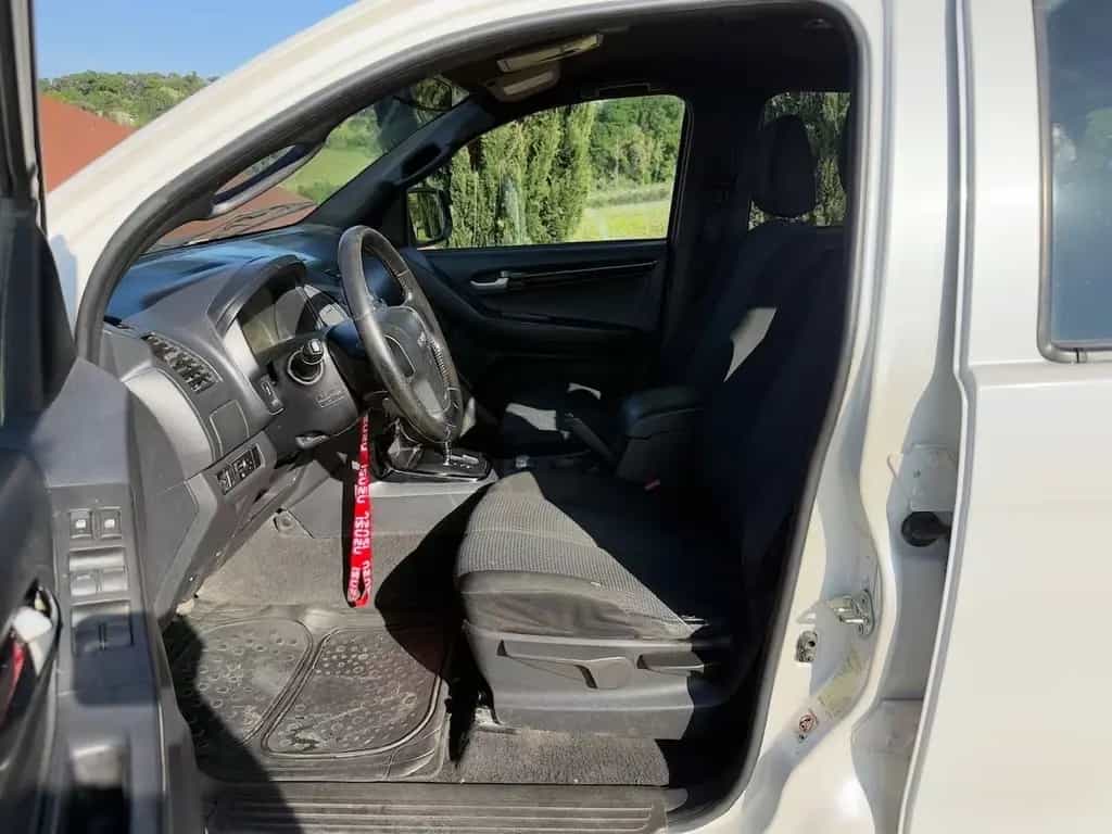 Isuzu D-Max 2.5 Crew Cab Quasar A/T 4WD 11/2016-photo-12