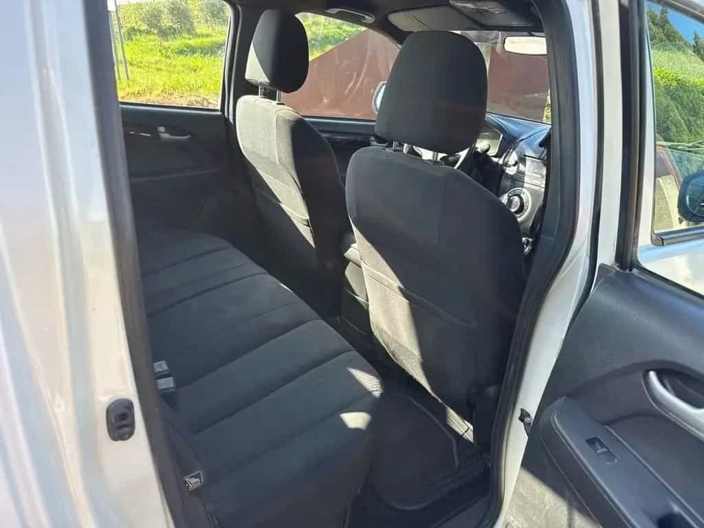 Isuzu D-Max 2.5 Crew Cab Quasar A/T 4WD 11/2016-photo-14