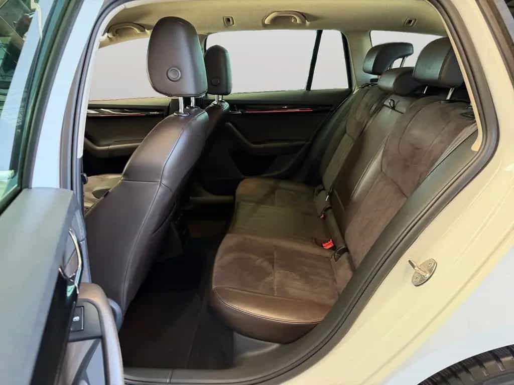 Skoda Octavia Combi L&K 4x4 Kamera/LED/Service&TÜV neu 02/2019-photo-10