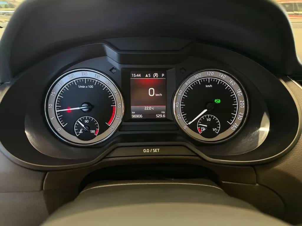 Skoda Octavia Combi L&K 4x4 Kamera/LED/Service&TÜV neu 02/2019-photo-15