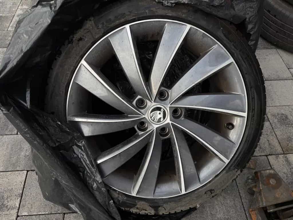Skoda Octavia Combi L&K 4x4 Kamera/LED/Service&TÜV neu 02/2019-photo-35