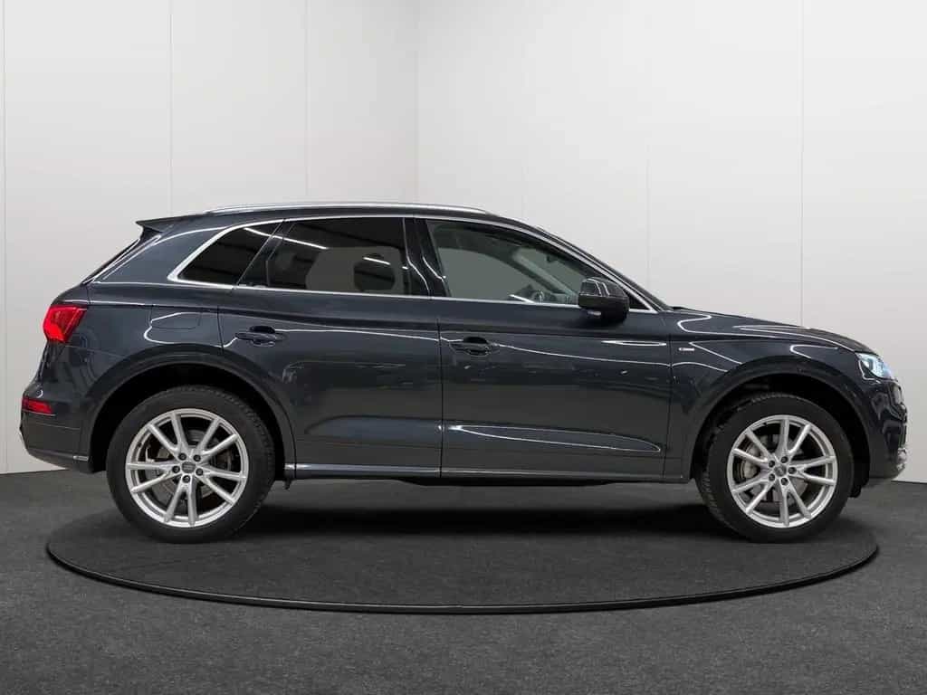 Audi Q5 quattro design S-Line LED*Keyless*8Fach Alu 12/2017-photo-6
