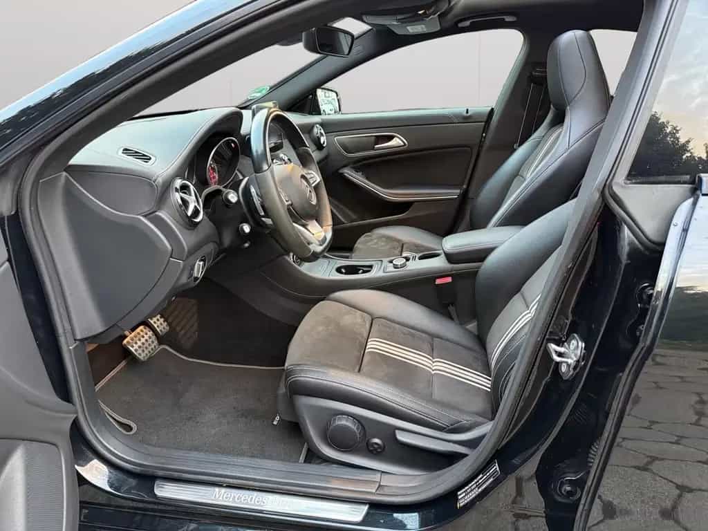 Mercedes-Benz CLA 250 Shooting Brake 4-Matik AMG-Line*LED*Pano 06/2018-photo-8