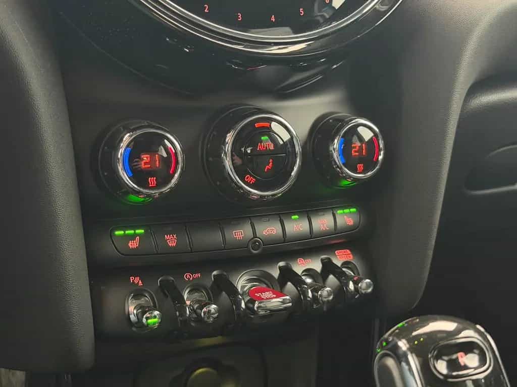 MINI Cooper S *YOURS TRIM*LED-R.KAM-KESSY-LHZ-ACC-HUD 05/2021-photo-41