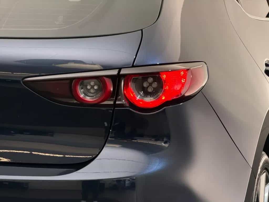 Mazda 3 2.0 SKYACTIV-G*SELECTION*LED-360°-BOSE-HUD-ACC 02/2021-photo-11