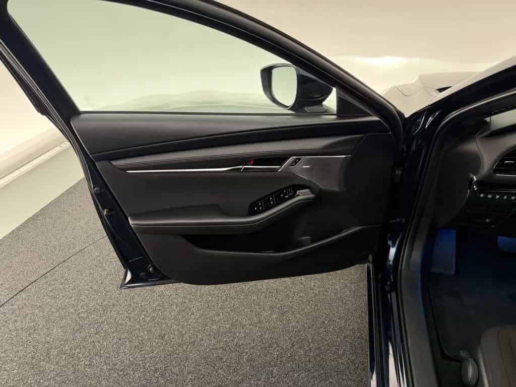 Mazda 3 2.0 SKYACTIV-G*SELECTION*LED-360°-BOSE-HUD-ACC 02/2021-photo-21