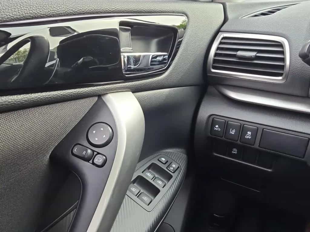 Mitsubishi Eclipse Cross Active+ 4WD 2.2 DI-D 360 Kamera S 06/2019-photo-21