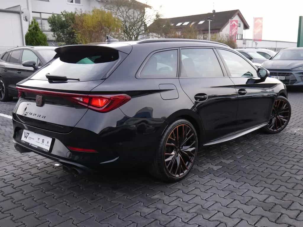 Cupra Leon Sportstourer 2.0 TSI VZ 4Drive MATRIX BEATS 08/2023-photo-2