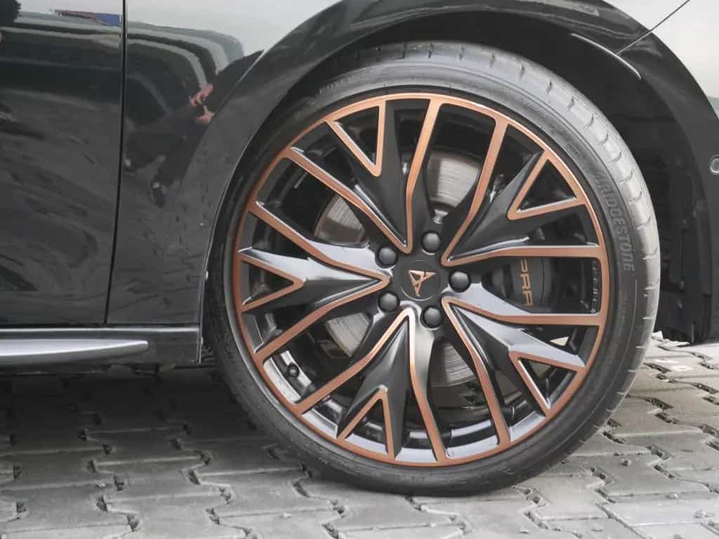 Cupra Leon Sportstourer 2.0 TSI VZ 4Drive MATRIX BEATS 08/2023-photo-4