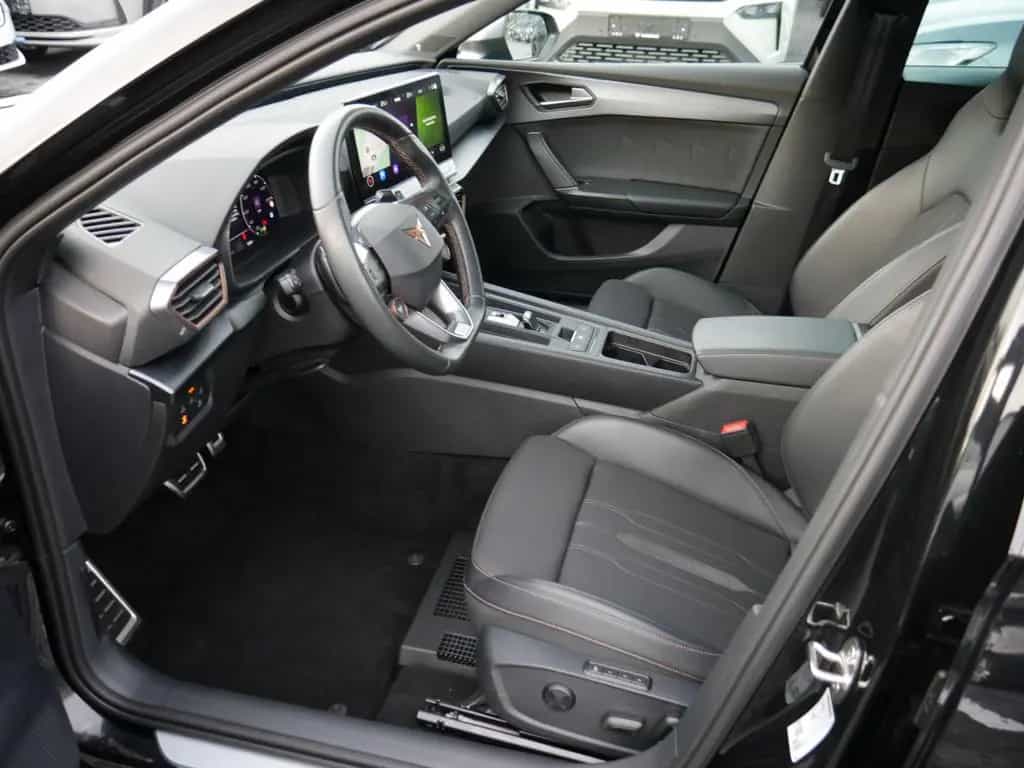 Cupra Leon Sportstourer 2.0 TSI VZ 4Drive MATRIX BEATS 08/2023-photo-6