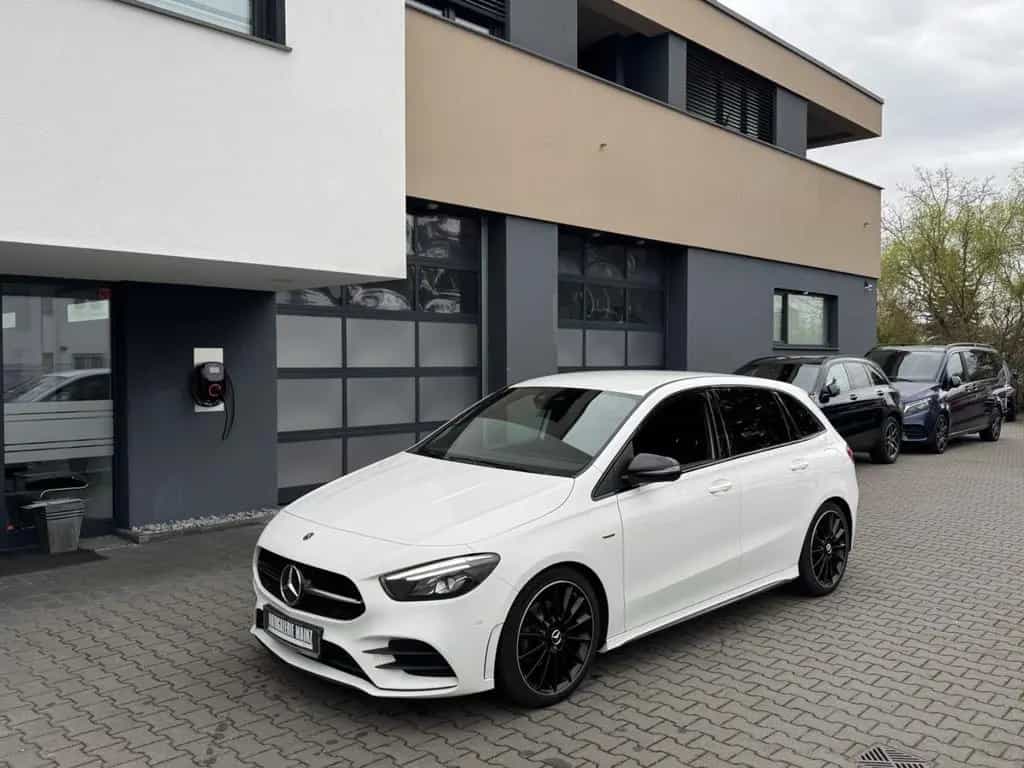 Mercedes-Benz B-Class 180 AMG Line/Edition LED/NIGHT/MBUX/KAMERA/19" 08/2021-photo-3