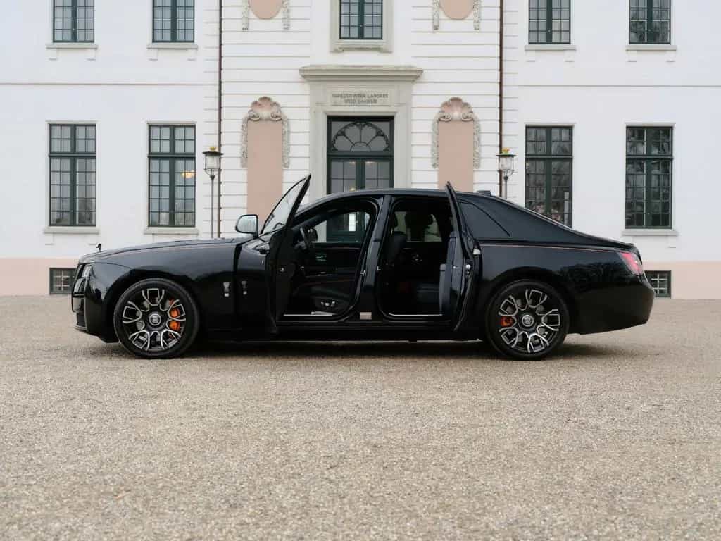 Rolls-Royce Ghost Black Badge 07/2022-photo-17
