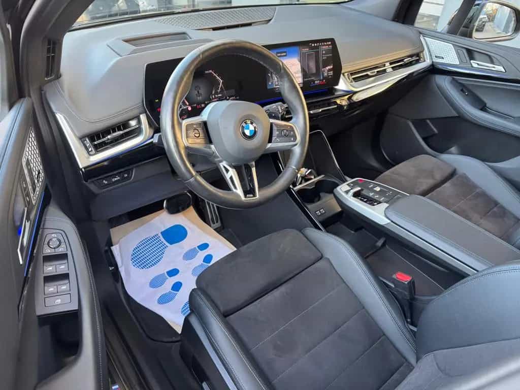 BMW 2 Series 223 i xDrive M Sport 04/2023-photo-11