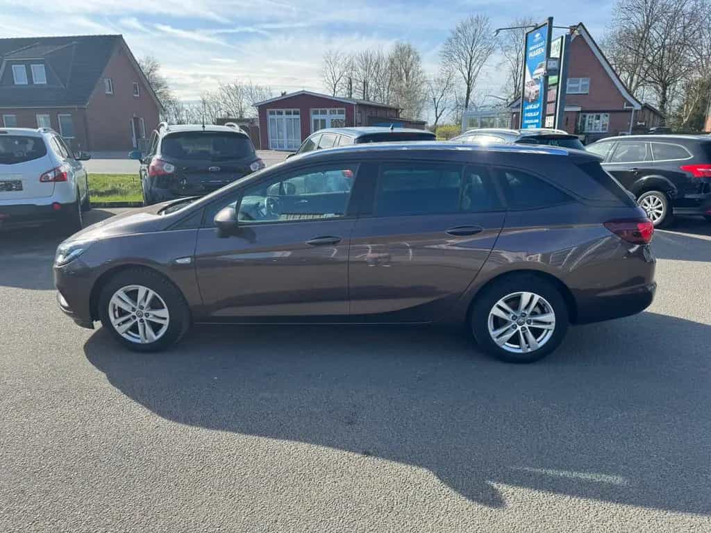 Opel Astra K Sports HU+SERVICE NEU/KLIMA/NAVI/CARPLAY 03/2017-photo-7