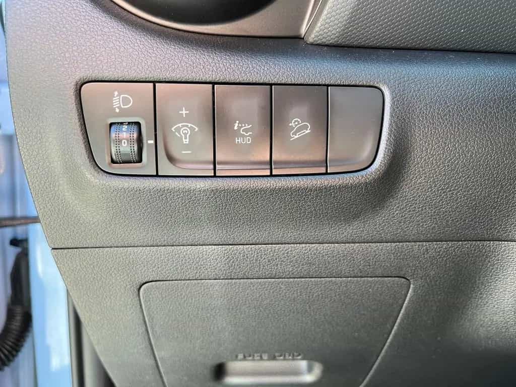 Hyundai KONA 2.0 T-GDI N Performance HUD*KlimaA*LED*Navi 10/2022-photo-21