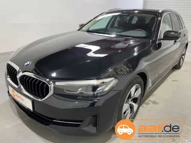 BMW 5 Series 520 D Touring Automatik EU6d ACC LED Navi Leder 06/2023-photo-0