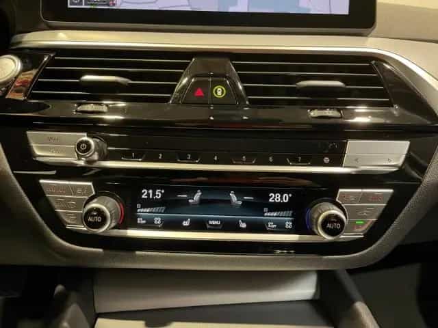 BMW 5 Series 520 D Touring Automatik EU6d ACC LED Navi Leder 06/2023-photo-14