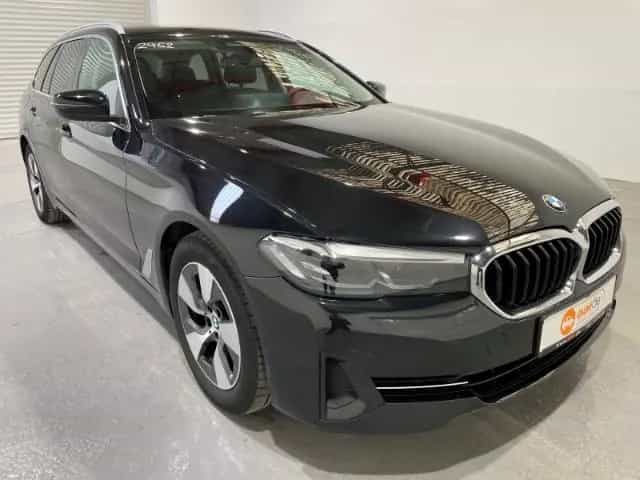 BMW 5 Series 520 D Touring Automatik EU6d ACC LED Navi Leder 06/2023-photo-3