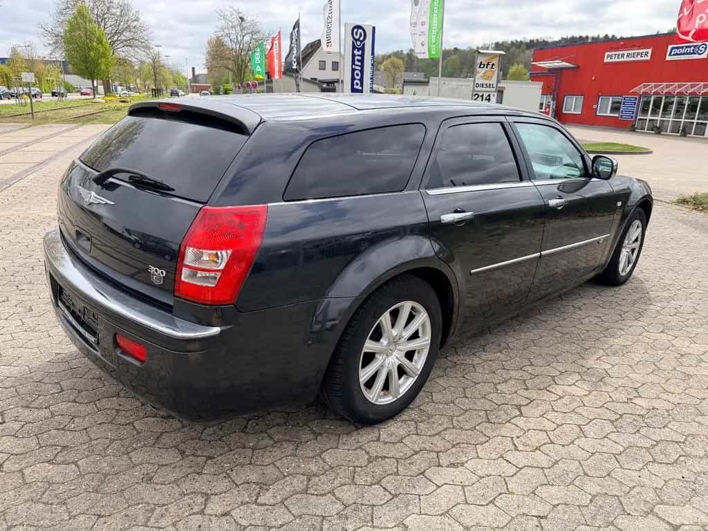 Chrysler 300C Touring 3.0 CRD*Xenon*Leder*KEYLESS* 12/2010-photo-2