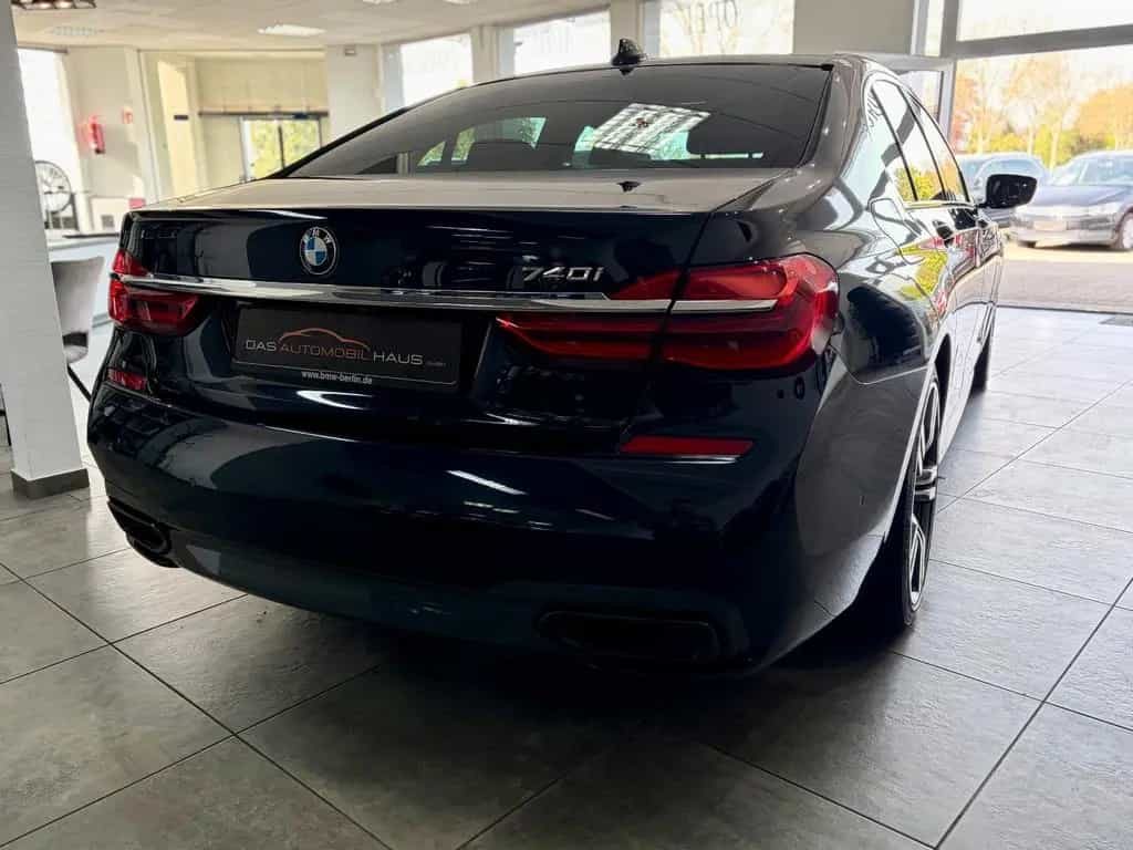 BMW 7 Series 740i M-Sport*Laser*ACC*StHz*H&K*Pano*Soft*HUD 05/2018-photo-10