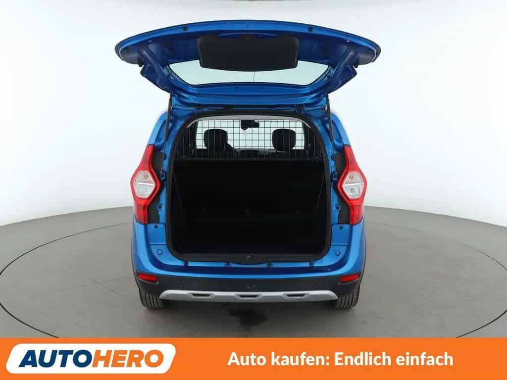Dacia Lodgy 1.2 TCe Stepway Celebration*NAVI*PDC*SHZ* 05/2017-photo-16