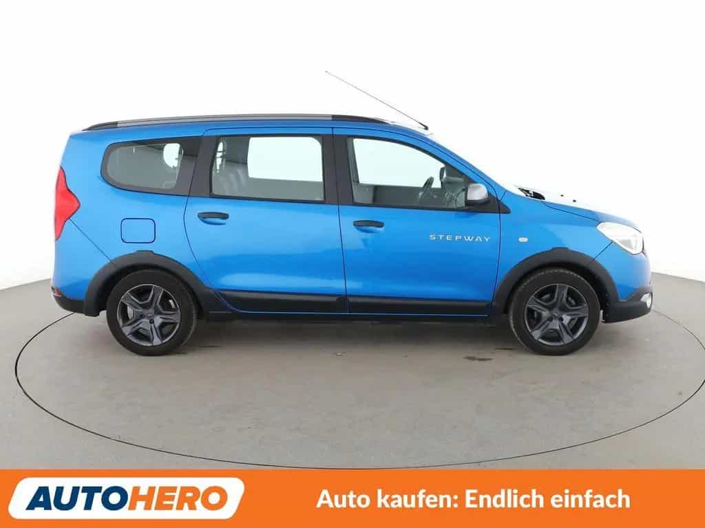 Dacia Lodgy 1.2 TCe Stepway Celebration*NAVI*PDC*SHZ* 05/2017-photo-6