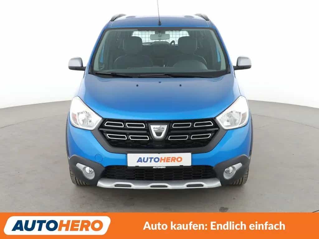 Dacia Lodgy 1.2 TCe Stepway Celebration*NAVI*PDC*SHZ* 05/2017-photo-8