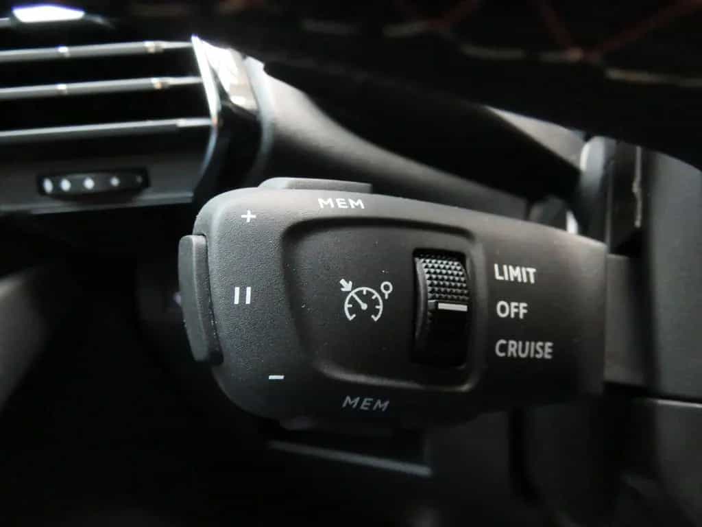 DS Automobiles DS7 (Crossback) DS7 Pallas*LED*DAB*Kamera*Automatik*1.Hand* 11/2024-photo-19