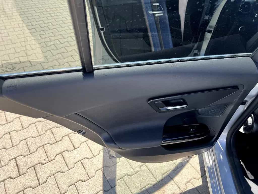 Mercedes-Benz C 220 d T Avantgarde *LED Navi AHK ACC Sitzh. DAB 07/2023-photo-12