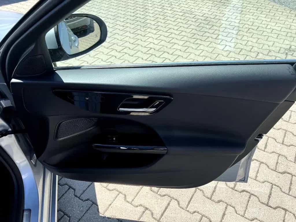 Mercedes-Benz C 220 d T Avantgarde *LED Navi AHK ACC Sitzh. DAB 07/2023-photo-20