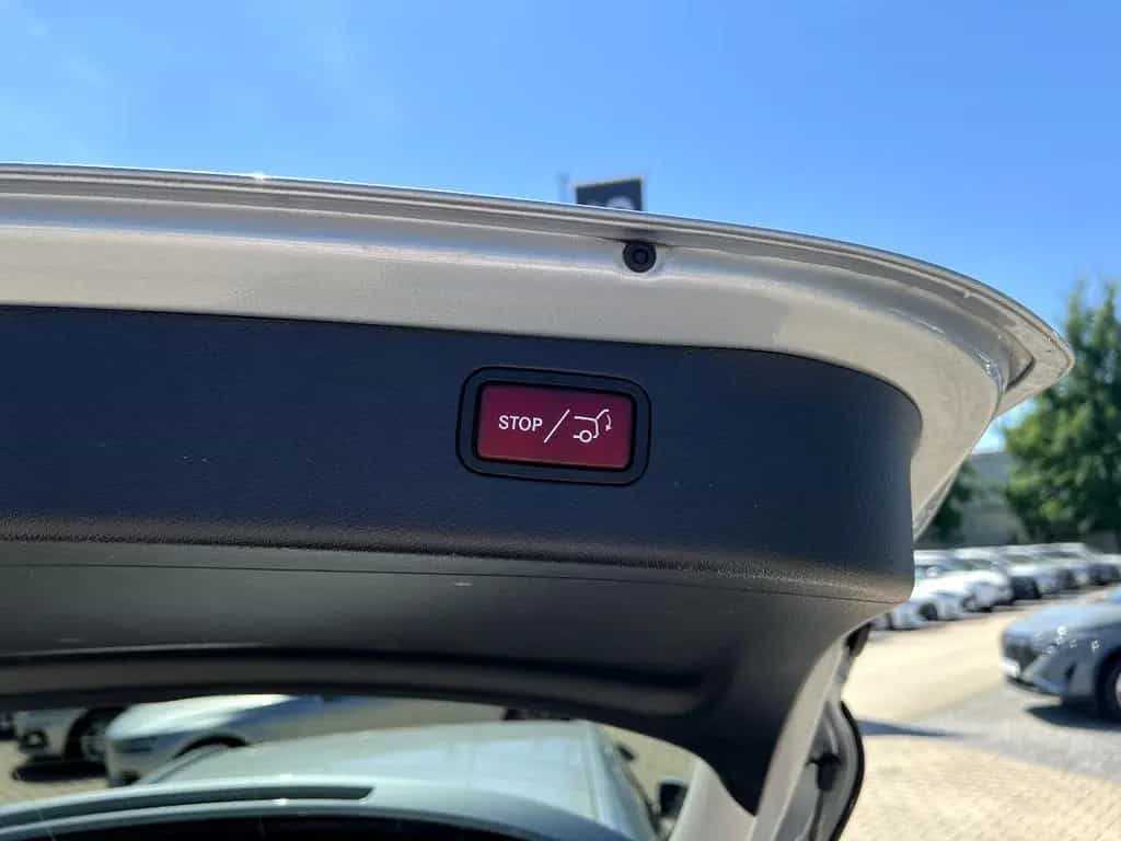 Mercedes-Benz C 220 d T Avantgarde *LED Navi AHK ACC Sitzh. DAB 07/2023-photo-8