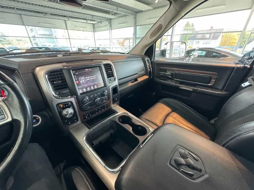 Dodge RAM LARAMIE ECO DIESEL 07/2017-photo-19