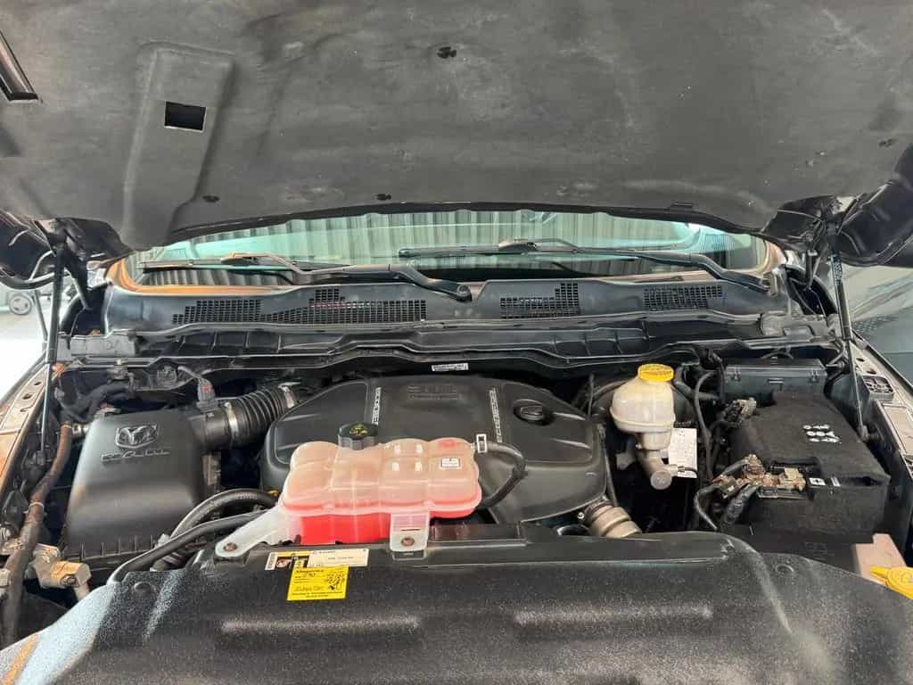Dodge RAM LARAMIE ECO DIESEL 07/2017-photo-33