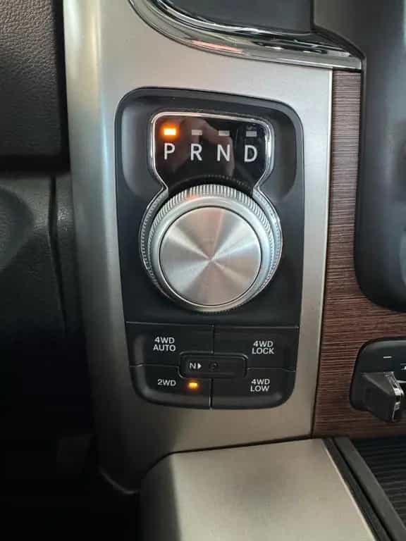 Dodge RAM LARAMIE ECO DIESEL 07/2017-photo-37