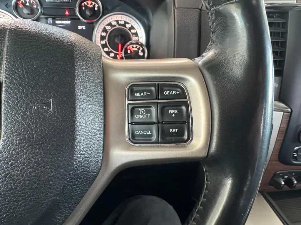 Dodge RAM LARAMIE ECO DIESEL 07/2017-photo-39
