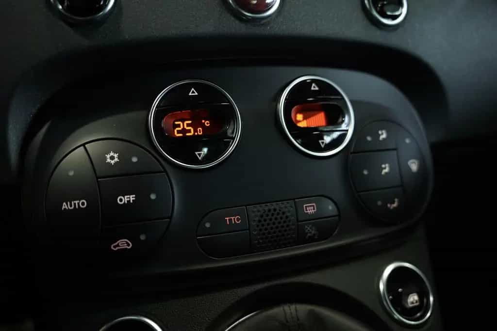 Abarth 595 Competizione 70 Edition 2H *Estetico*CarPlay 04/2019-photo-24