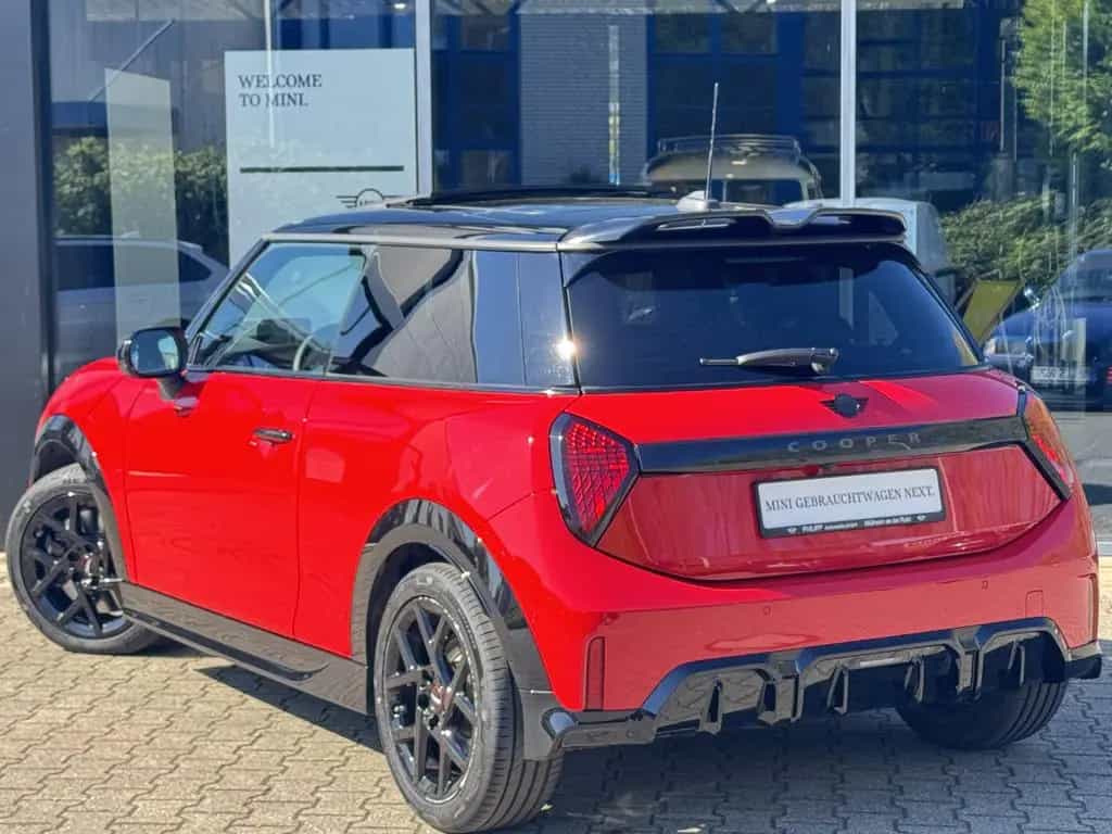 MINI Cooper C JCW Trim Pano HuD RFK Ad.Fahrwerk LHZ 10/2024-photo-18